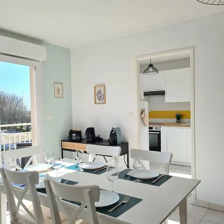 La Baliere T3 Renove Terrasse 20min Du Puy Dufou Apartmán