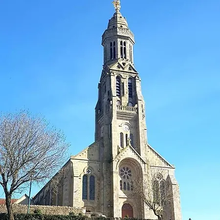 La Baliere T3 Renove Terrasse 20min Du Puy Dufou