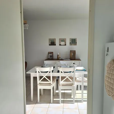 La Baliere T3 Renove Terrasse 20min Du Puy Dufou Apartmán *