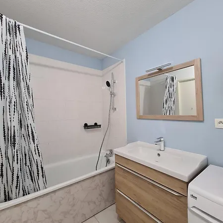 La Baliere T3 Renove Terrasse 20min Du Puy Dufou Apartmán *