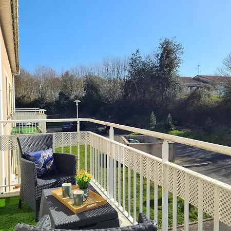 La Baliere T3 Renove Terrasse 20min Du Puy Dufou *