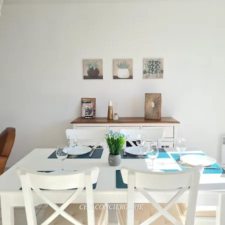 Апартаменты La Baliere T3 Renove Terrasse 20min Du Puy Dufou